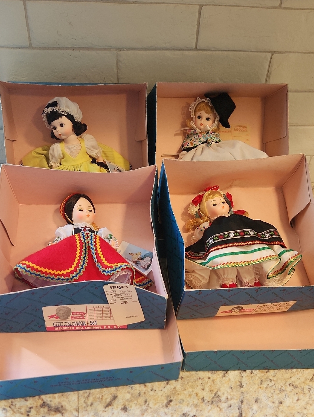 Vintage Madame Alexander Dolls Lot Of 4 Czech France Great Britain Poland #3